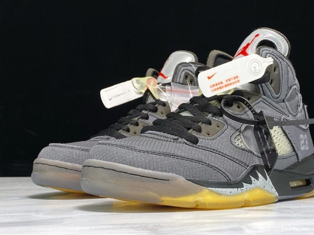 Off-White x Jordan CT8480-001 Air 5 Black 0822